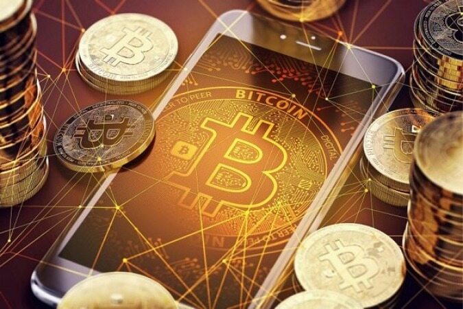 ارزش بیت‌کوین بیش از ۱۰ درصد سقوط کرد