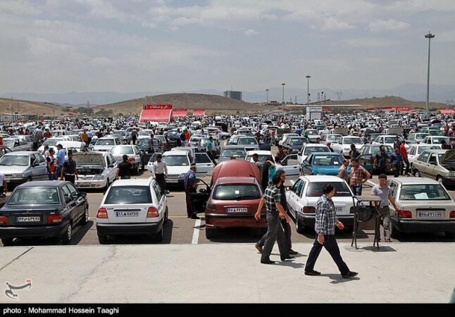 خودروهای ۲۰۰ میلیونی بازار تهران/ تنها خودرویی که 150 میلیونی است
