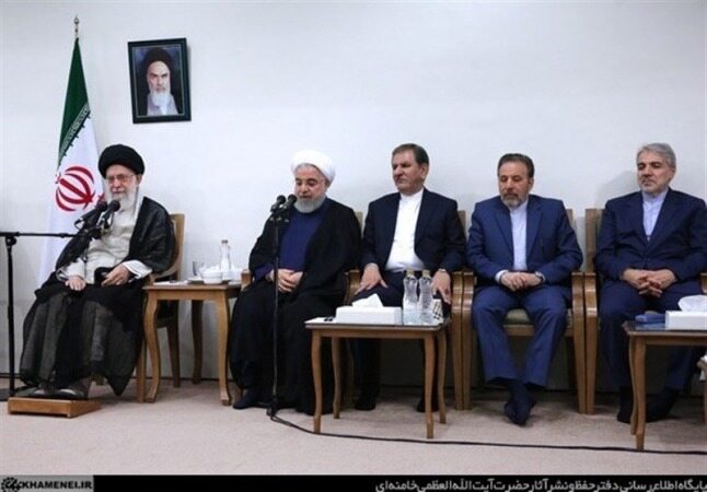 امام خامنه‌ای در دیدار هیئت دولت: مسئولان به تولید داخلی توجه کنند