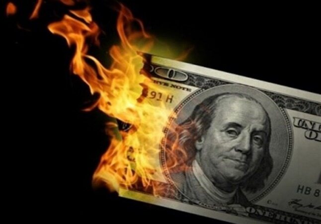 بانک مرکزی انگلیس: دنیا باید به سلطه دلار آمریکا پایان دهد