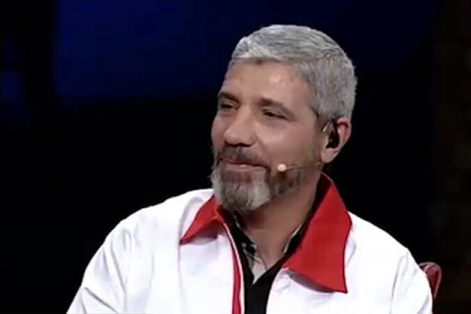 محرمی: آقایانی که جلیقه نجات هواپیما می‌دزدیدند حالا در فوتبال پست گرفته‌اند