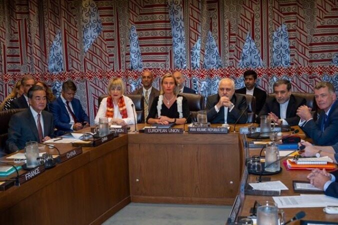 پایان نشست فوق‌العاده وزیران خارجه ایران و ۱+۴