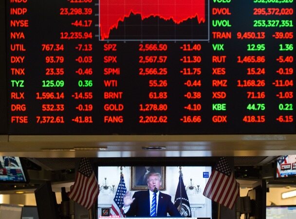 ترامپ: استیضاح من یعنی سقوط بازارها!