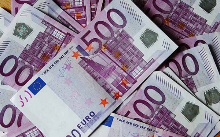 خریداران یورو امسال چقدر ضرر کردند؟