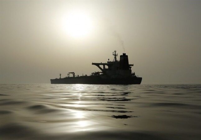 بروز حریق در نفتکش ایرانی تکذیب شد