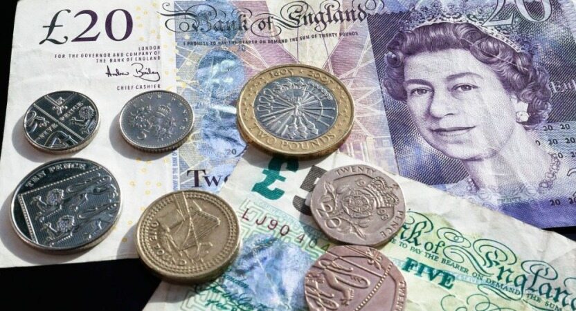 کاهش ارزش پوند پس از رای پارلمان انگلیس به تعویق برگزیت