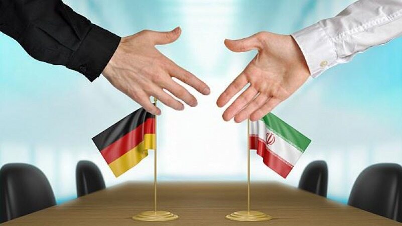 درخواست مشاور امنیت ملی آمریکا از آلمان برای قطع روابط اقتصادی با ایران/آلمان: با سیاست فشار حداکثری علیه ایران همراه نمی‌شویم 