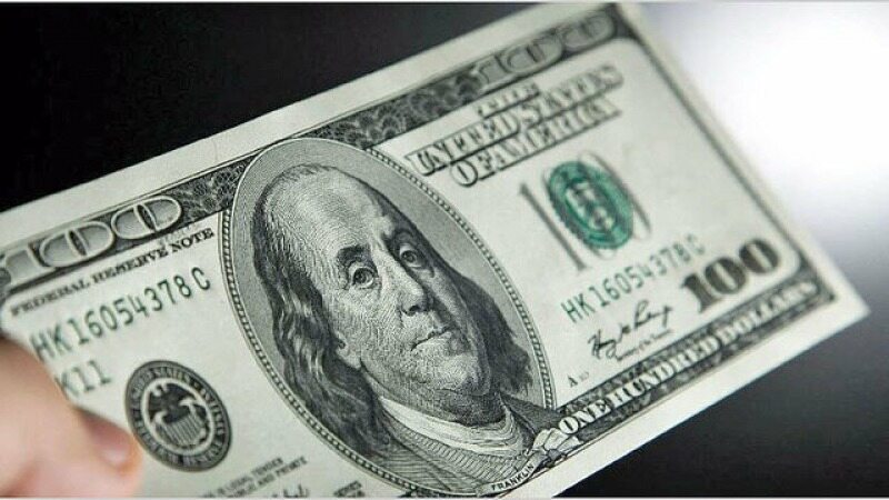دلار ۴۵۰۰ تومانی برای کالاهای اساسی تکذیب شد