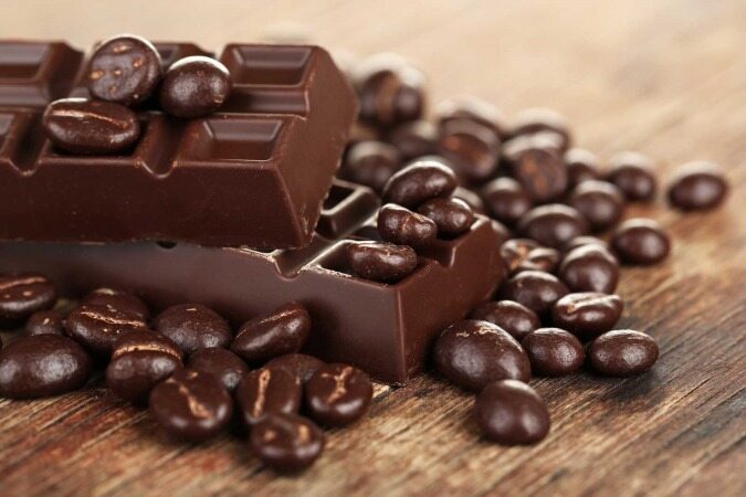 افسرده‌ها شکلات تلخ بخورند/چه کسانی نباید خرما بخورند؟