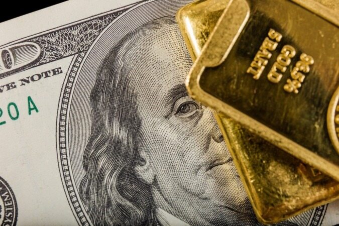 قیمت جهانی طلا امروز ۹۸/۱۱/۲۲/ طلا از صعود سهام و دلار جا ماند