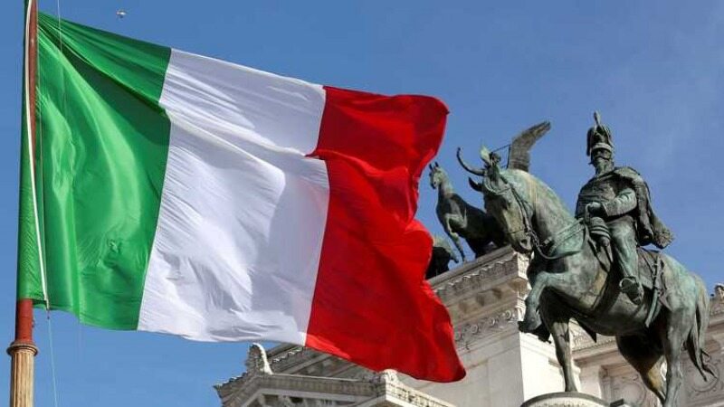 بانک‌های ایتالیا حساب شهروندان ایرانی را می‌بندند