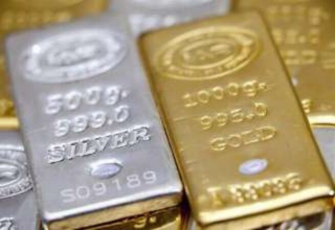 طلا یا نقره: کدام یک برای سرمایه گذاری بهتر است؟