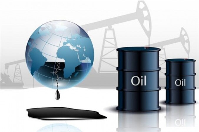 سقوط سه درصدی قیمت جهانی نفت/چرا نفت همچنان ارزان می‌شود؟