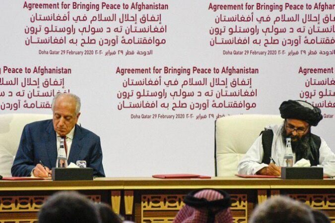توافق صلح بین آمریکا و طالبان در قطر امضا شد/کابل: آمریکا تا 14 ماه آینده افغانستان را ترک می‌کند/وزیر دفاع آمریکا: در صورت عدم تعهد طالبان توافقنامه را لغو می‌کنیم