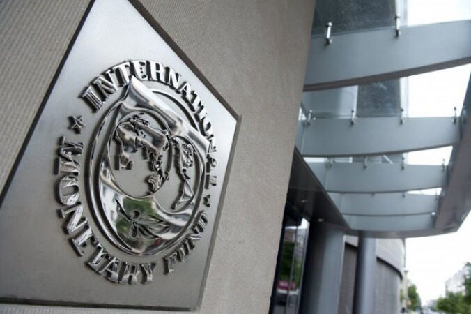 صندوق بین المللی پول پیش بینی رشد اقتصادی جهان را کاهش می دهد