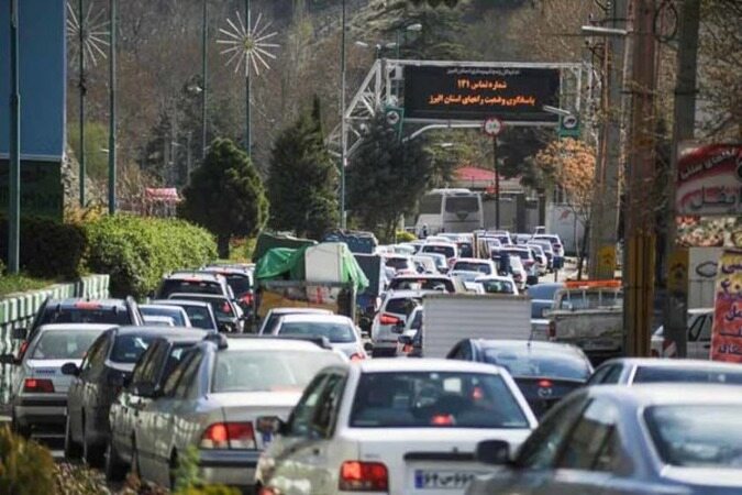 ورود خودروهای غیربومی به مازندران و گیلان ممنوع شد/ هجوم مردم به جاده چالوس!