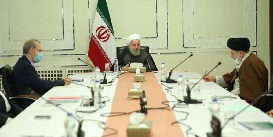 گزارش روحانی از جلسه سران قوا/ تعطیلی الزامی بازارها و پاساژها و مراکز خرید