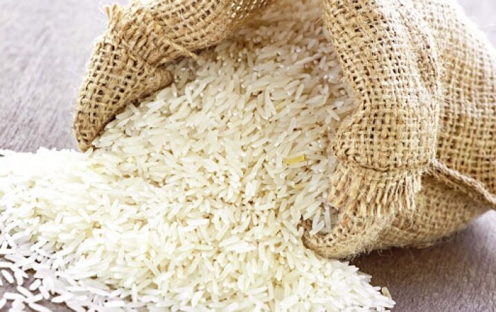 هشدار انجمن واردات برنج به بانک مرکزی؛ تخصیص ارز واردات برنج را معطل کنید، دچار کمبود می‌شویم