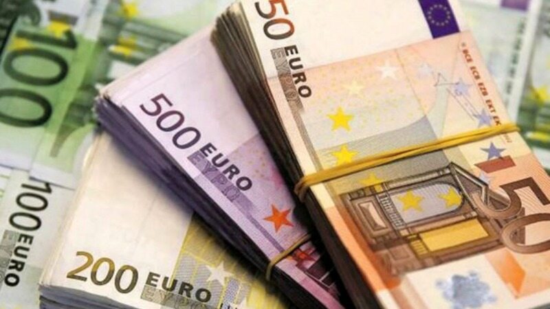 کاهش ۶۲ درصدی خرید ارز برای واردات در نیما