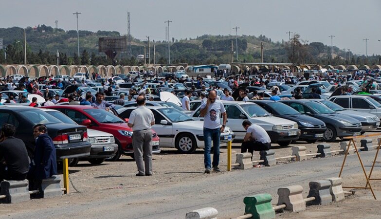 قیمت روز خودرو‌های ایران خودرو و سایپا/گرانی دلار بر بازار خودرو اثر گذاشت
