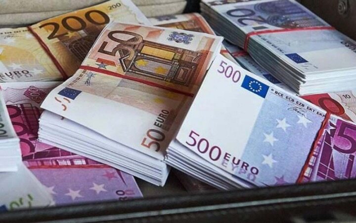 عرضه ارز صادراتی در نیما از ۳۰ میلیارد یورو فراتر رفت