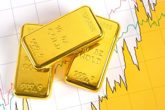 ادامه کاهش قیمت طلا در ساعت پایانی هفته+تحلیل و پیش بینی
