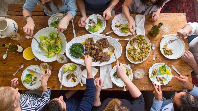 شام خوردن در زمان نامناسب می تواند خطر ابتلا به سرطان را افزایش دهد