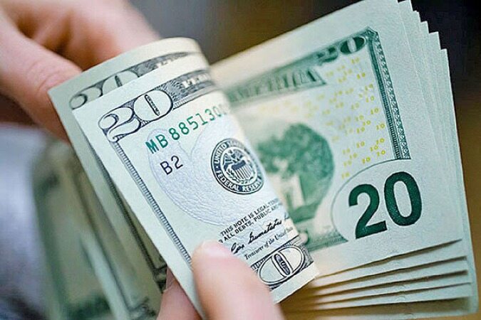 آخرین قیمت دلار و یورو در صرافی ملی/کاهش نرخ رسمی ۲۰ ارز 