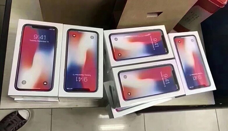 قاچاق موبایل همچنان ادامه دارد