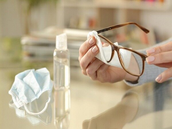 عینک مانع از انتقال کووید-۱۹ می شود!