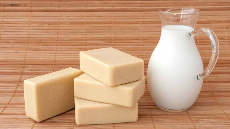 اگر پوستی سالم و زیبا می خواهید از صابون شیر بز استفاده کنید