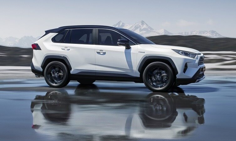 بررسی سری جدید تویوتا هیبرید 2020 !
