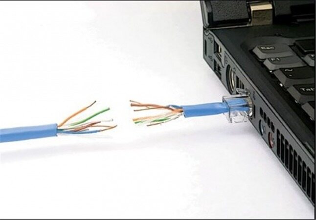 وبسایت شرکت بورس از دسترس خارج است 