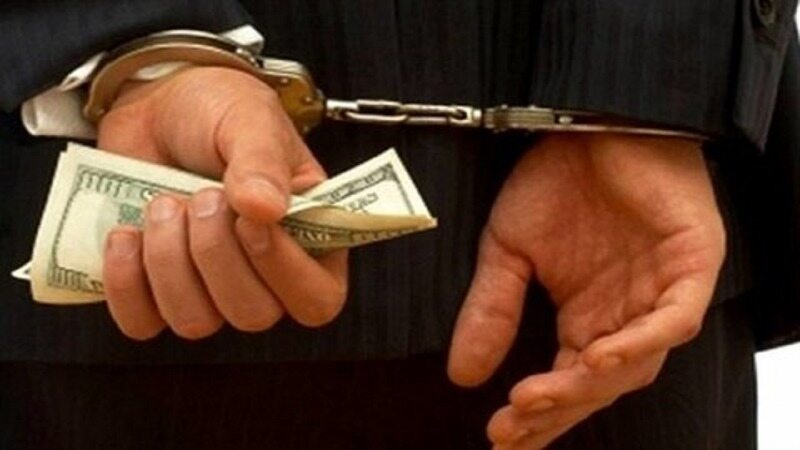 دستگیری دلال ارز با ۳۰۰۰دلار در تهران