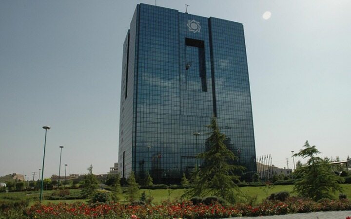 بانک مرکزی در مقام تایید و رد قراردادهای فعالان سامانه نیما نیست