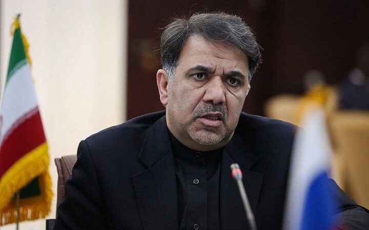 واکنش آخوندی به شعار مرگ بر روحانی در راهپیمایی ۲۲ بهمن