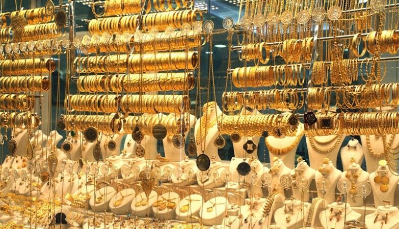 تداوم ریزش قیمت‌ طلا و سکه در معاملات امروز/دلار به کانال 24000 تومان بازگشت