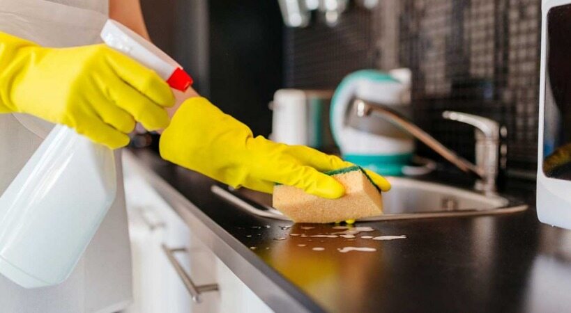 تصویت قانون پرداخت دستمز به خانم ها برای انجام کارهای خانه!