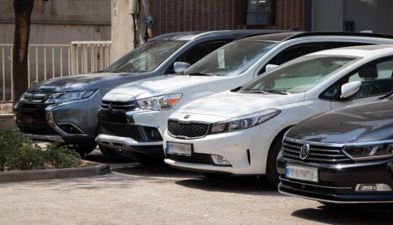 ممنوعیت پلاک‌گذاری خودروهای لوکس در کشور