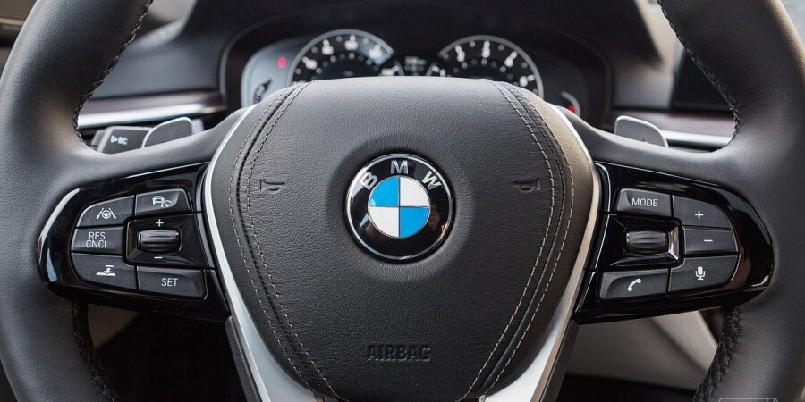 آمادگی BMW برای مقابله با تهدید شرکت اپل 