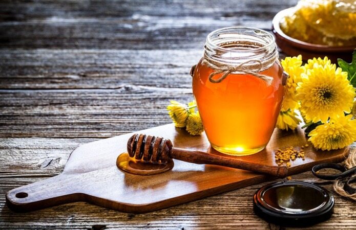 مزایای خارق العاده آب و عسل