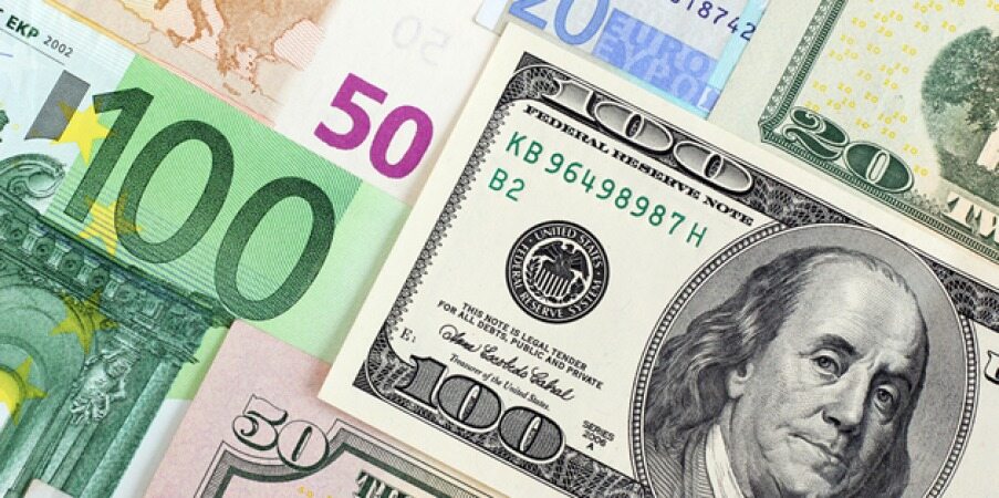 احتیاط در بازار دلار، قیمت دلار و یورو در صرافی ملی افزایش یافت