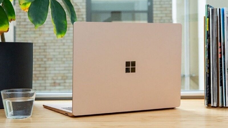  لپ تاپ Surface ۴ مایکروسافت به بازار می آید؟