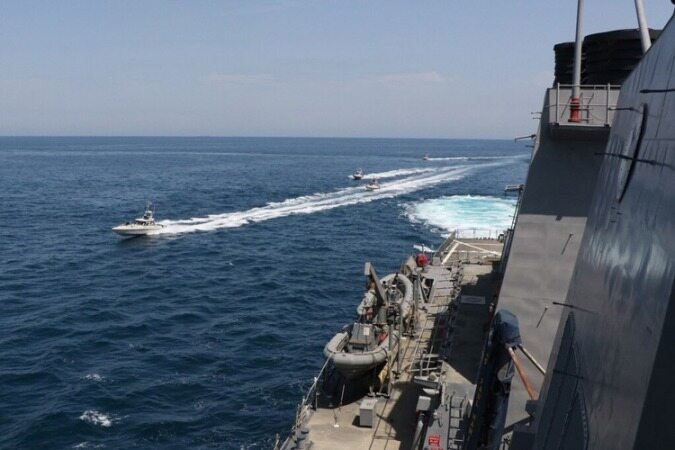 ادعای نزدیک شدن قایق‌های سپاه به کشتی‌های آمریکایی