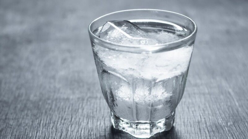 آیا نوشیدن آب سرد برای بدن ضرر دارد؟