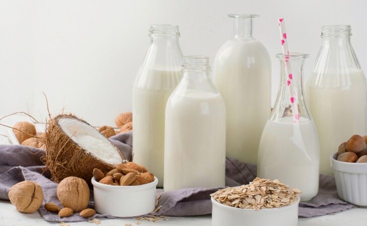 کدام شیر برای سلامتی بهتر است شیر کم چرب یا پرچرب؟