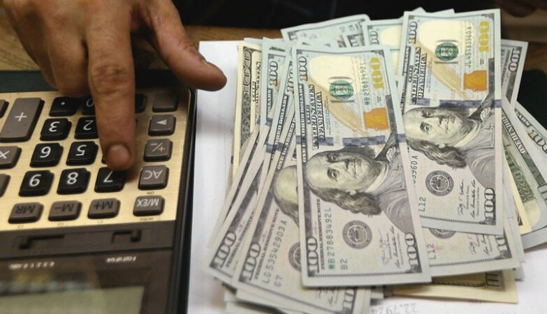  پیش‌بینی قیمت دلار در بازار امروز یکشنبه ۹ خرداد ۱۴۰۰