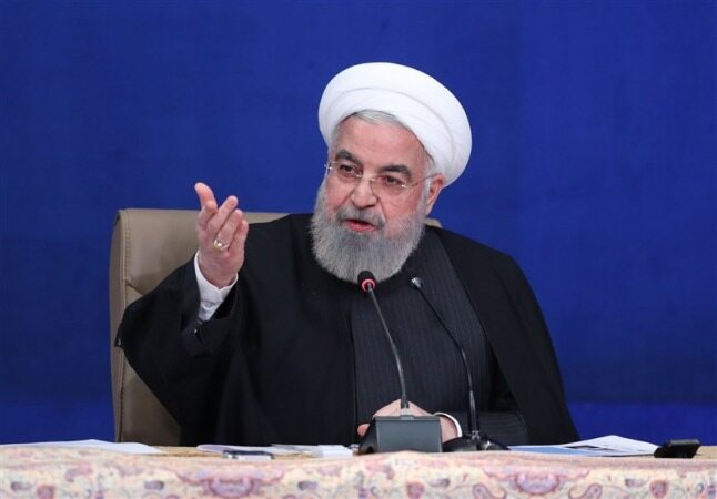 روحانی: برخی با حمله احمقانه به مراکز دیپلماتیک روابط با همسایگان را به هم زدند