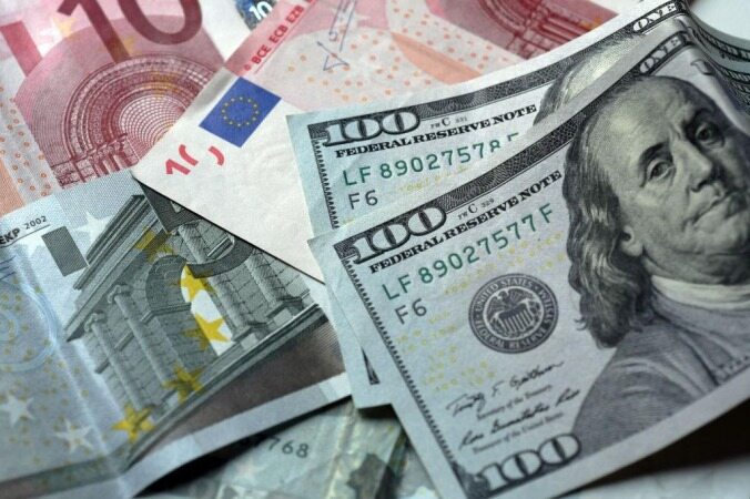  قیمت دلار و یورو در بازارهای مختلف 6 تیر