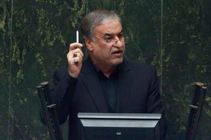 نماینده مجلس: باید تحمل کنیم، مرحوم گاندی چگونه زندگی کرد؟